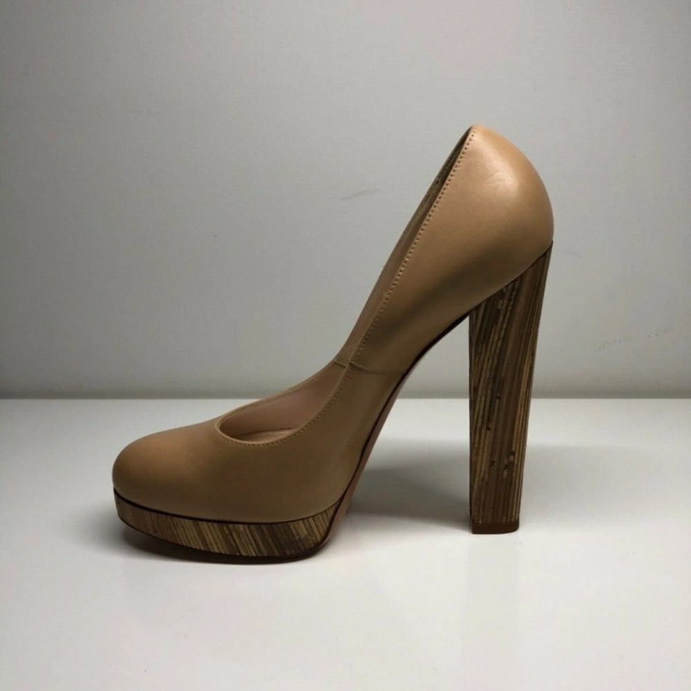Casadei pumps size 7